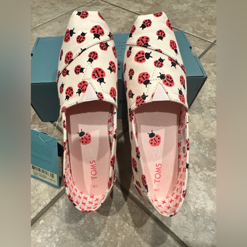 Tom’s slip on shoes